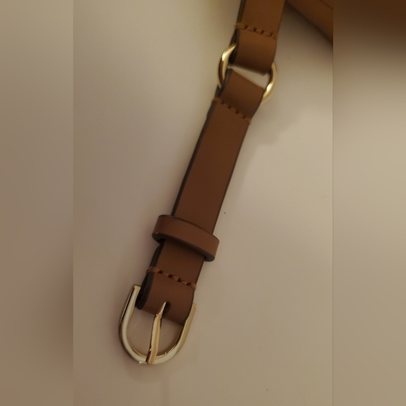 MICHAEL KORS Small Belt Bag/Fanny Pack in Tan - Picture 6 of 11
